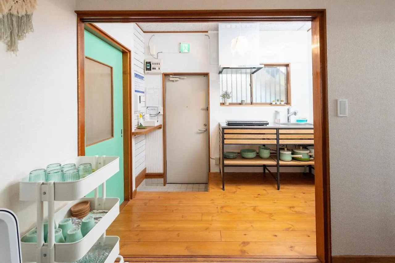 Leaf Apartment Kamakura Japan